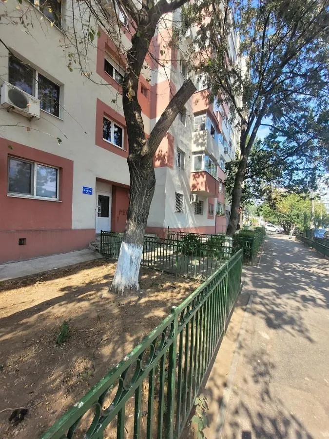 Lovely Studio.Furnitured, 15Min To City Center Bucharest Apartment