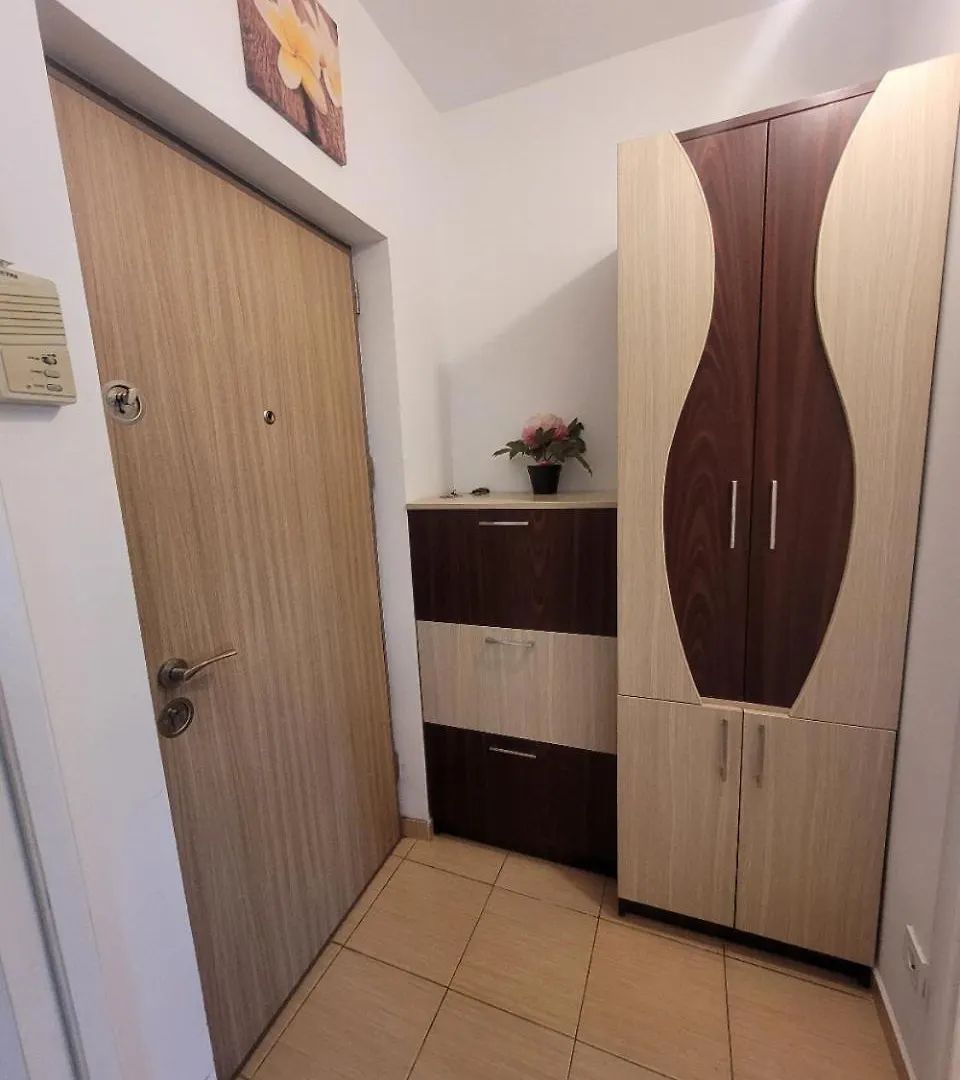 Lovely Studio.Furnitured, 15Min To City Center Bucharest 0*,  Romania